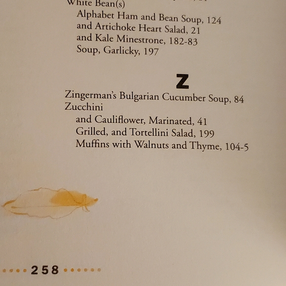 Soup Makes the Meal cookbook w/150 recipes for soups, salads, & breads. - Picture 6 of 10